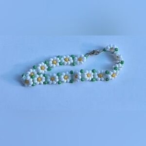 Daisy Beaded Bracelet